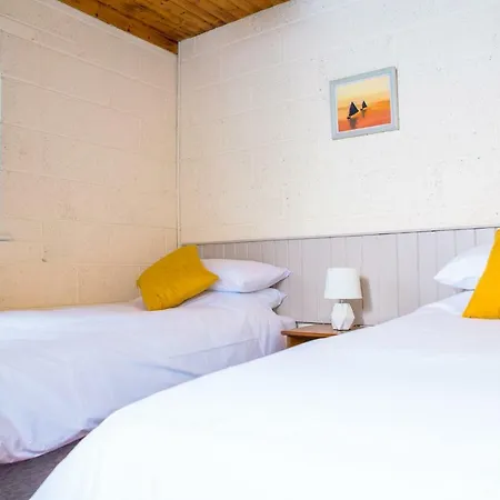 No.2 Furbo Cottages *